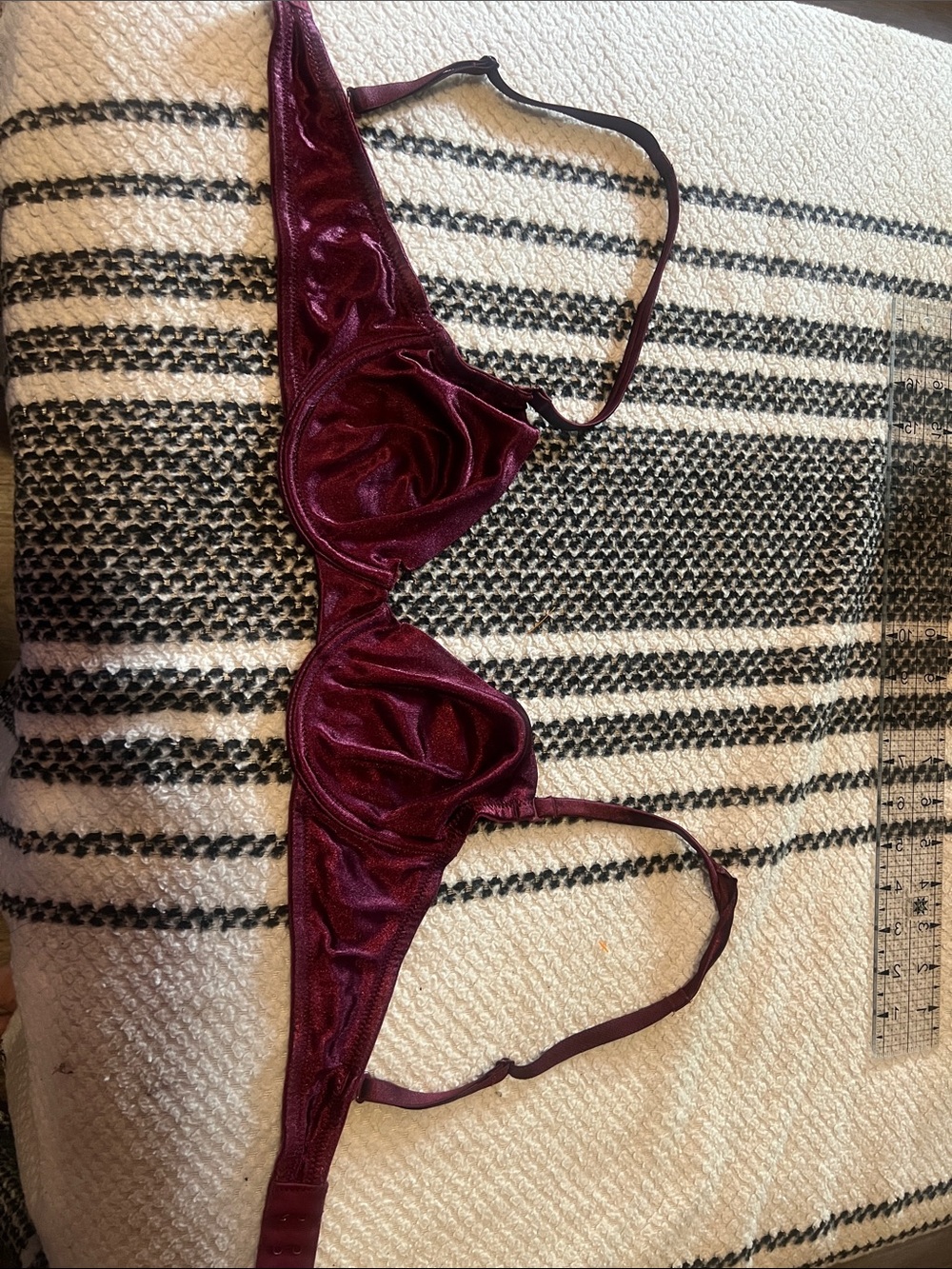Victoria's Secret Unlined Underwire Bra in Deep Wine